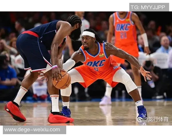 快船队本赛季前三节落后时从未逆转胜利战绩惨淡为0-14 快船队本赛季前三节落后时从未逆转胜利战绩惨淡为0-14